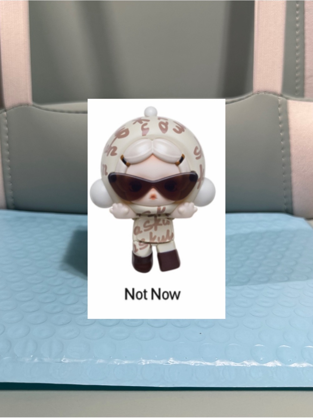 Pop Mart Skullpanda Off Mode Not Now Blind Box Phone Attach Hippers Figurine